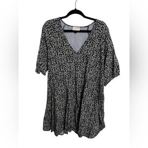 Universal thread Floral Black, Tan and White Women's Dress